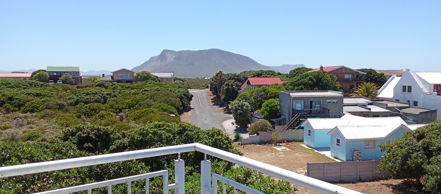 5 Bedroom Property for Sale in Kleinbaai Western Cape